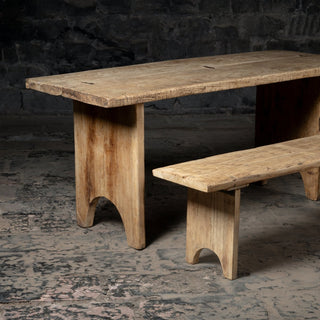 Heritage Arc Dining table set - The Espresso Realm