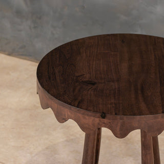 Heritage Round Accent Coffee Table