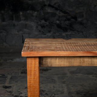 Legacy Lounge Console - Qarnation