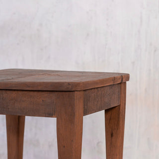 Setle Stool