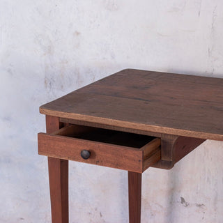 Stylo Study Table